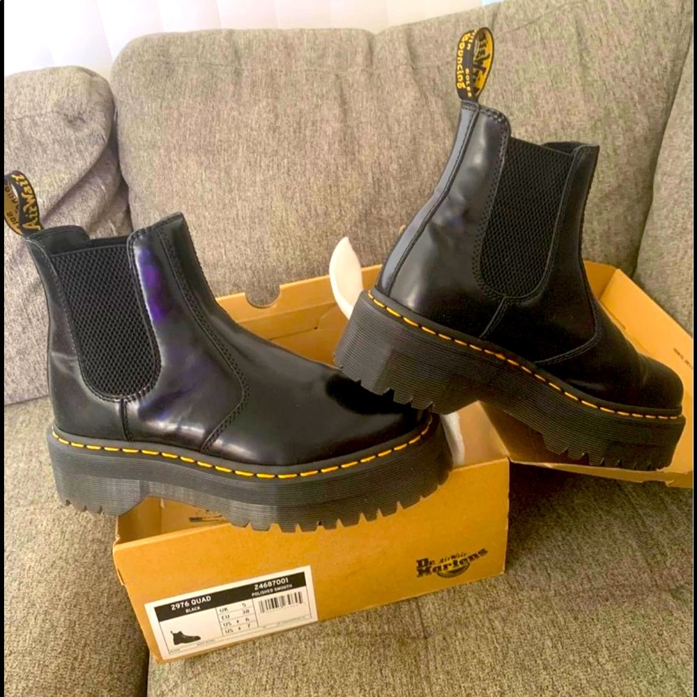 Dr. Martens Chelsea boots